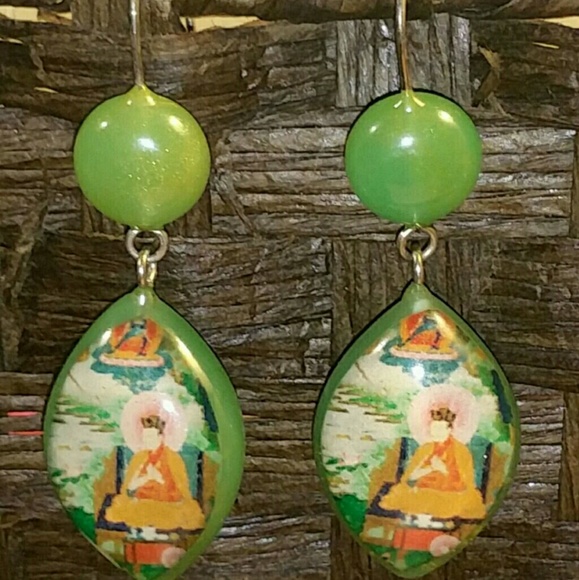 Jade Earrings from Beijing - Picture 1 of 4